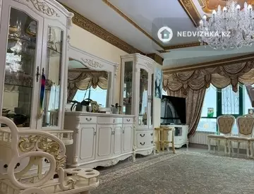 4-комнатная квартира, этаж 14 из 25, 139 м²