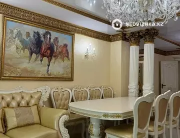 4-комнатная квартира, этаж 14 из 25, 139 м²