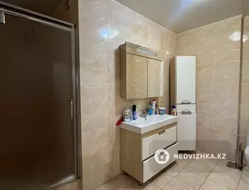 3-комнатная квартира, этаж 1 из 7, 164 м²