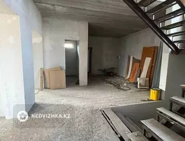 6-комнатный дом, 12 соток, 386 м²
