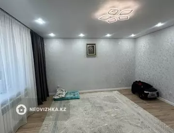 4-комнатная квартира, этаж 5 из 5, 129 м²