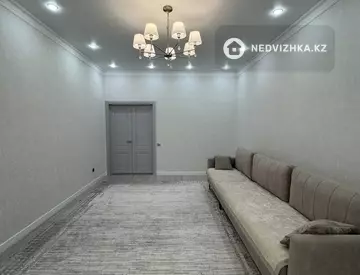 2-комнатная квартира, этаж 2 из 9, 82 м²