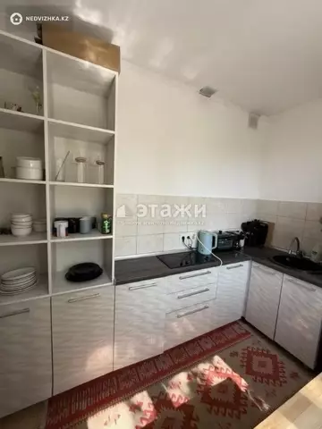 1-комнатная квартира, этаж 3 из 5, 32 м²