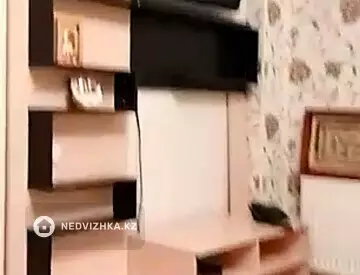 4-комнатная квартира, этаж 2 из 10, 80 м², на длительный срок