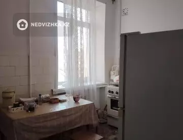 2-комнатная квартира, этаж 3 из 4, 53 м²