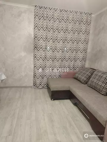 1-комнатная квартира, этаж 3 из 5, 14 м²