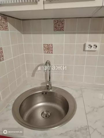 1-комнатная квартира, этаж 3 из 5, 14 м²