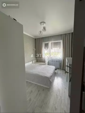 3-комнатная квартира, этаж 4 из 19, 65 м²