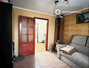 4-комнатная квартира, этаж 4 из 5, 78 м²