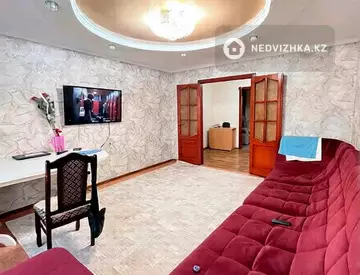 4-комнатная квартира, этаж 4 из 5, 78 м²