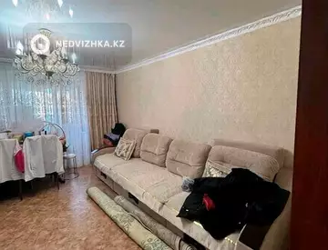 4-комнатная квартира, этаж 4 из 5, 78 м²