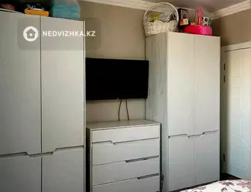 4-комнатная квартира, этаж 1 из 5, 102 м²