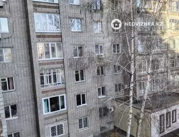 2-комнатная квартира, этаж 4 из 9, 50 м²