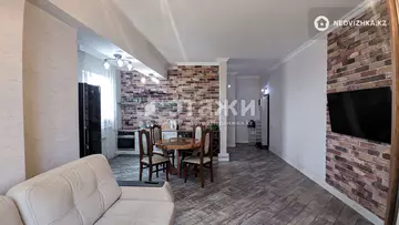 1-комнатная квартира, этаж 11 из 12, 35 м², на длительный срок