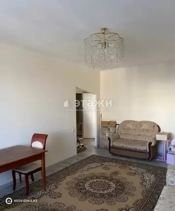 2-комнатная квартира, этаж 9 из 12, 74 м²
