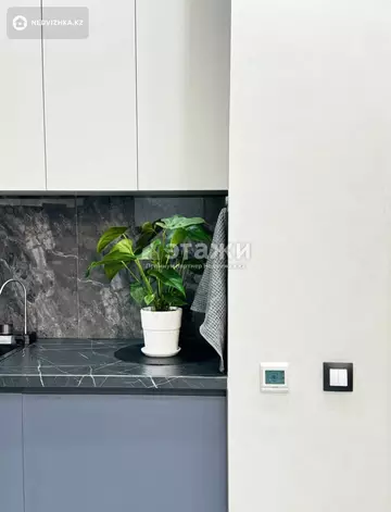 2-комнатная квартира, этаж 8 из 15, 71 м²