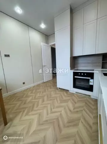 2-комнатная квартира, этаж 14 из 20, 64 м²