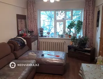 3-комнатная квартира, этаж 1 из 5, 60 м²