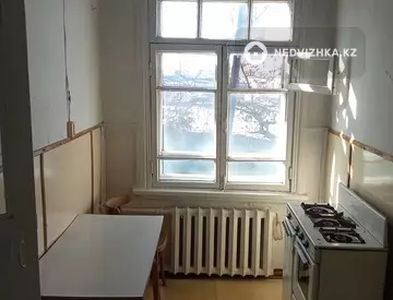 1-комнатная квартира, этаж 2 из 2, 32 м²