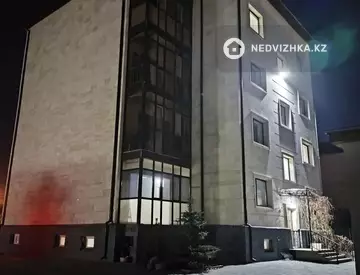 3-комнатная квартира, этаж 4 из 4, 95 м²