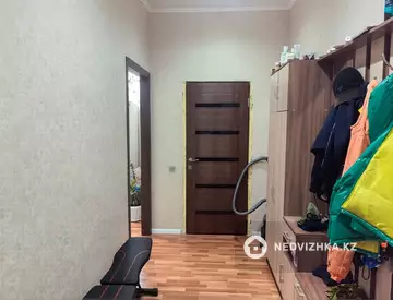 1-комнатная квартира, этаж 2 из 4, 54 м²