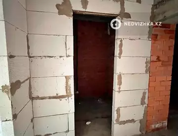 1-комнатная квартира, этаж 8 из 9, 50 м²