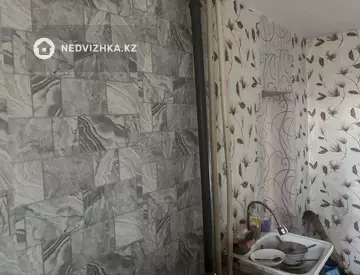 2-комнатная квартира, этаж 4 из 9, 50 м²