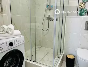 2-комнатная квартира, этаж 7 из 16, 52 м², посуточно