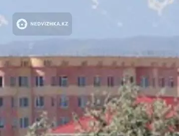 2-комнатная квартира, этаж 2 из 5, 57 м²