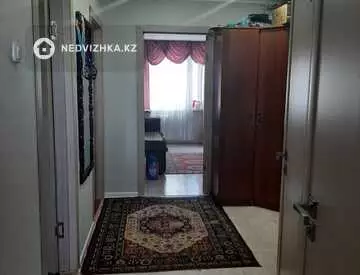 3-комнатная квартира, этаж 4 из 5, 62 м²