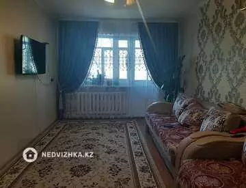 3-комнатная квартира, этаж 4 из 5, 62 м²