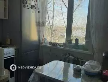 3-комнатная квартира, этаж 4 из 5, 62 м²