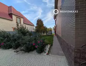 9-комнатный дом, 10 соток, 525 м²