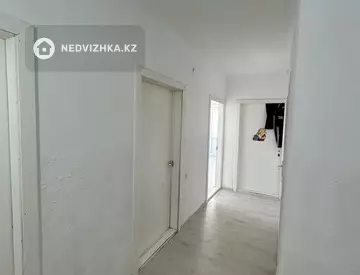 3-комнатная квартира, этаж 8 из 9, 84 м²