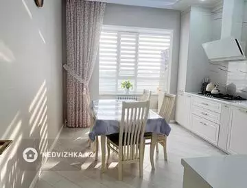 4-комнатная квартира, этаж 3 из 3, 115 м²