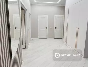 4-комнатная квартира, этаж 3 из 3, 115 м²