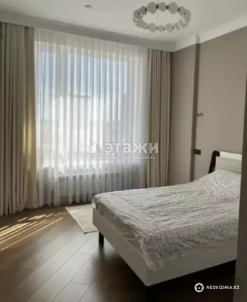 3-комнатная квартира, этаж 9 из 12, 84 м²