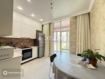 3-комнатная квартира, этаж 4 из 9, 86 м²