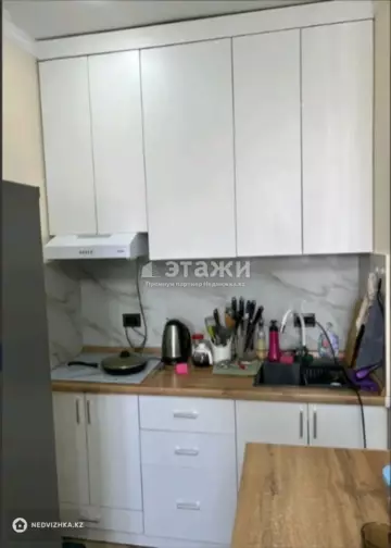 2-комнатная квартира, этаж 3 из 9, 39 м²