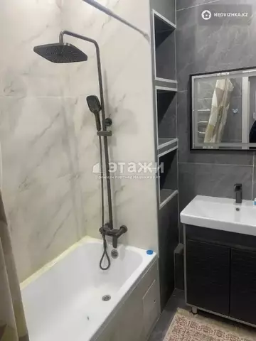 2-комнатная квартира, этаж 9 из 12, 58 м²