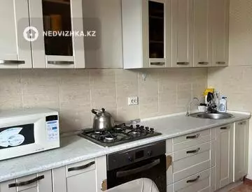 1-комнатная квартира, этаж 9 из 9, 41 м²