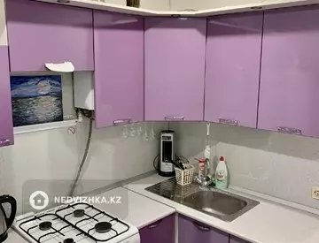 2-комнатная квартира, этаж 2 из 12, 65 м², на длительный срок