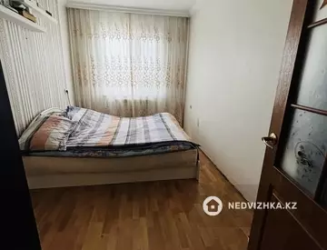 4-комнатная квартира, этаж 5 из 5, 61 м²