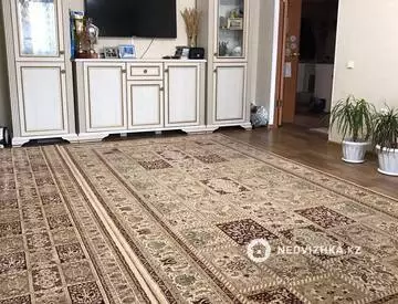 3-комнатная квартира, этаж 1 из 5, 85 м²