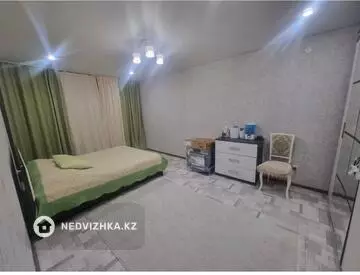 3-комнатная квартира, этаж 4 из 5, 82 м²