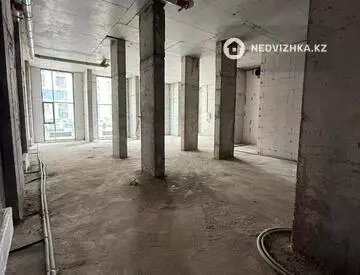 Помещение, этаж 1 из 1, 160 м², на длительный срок