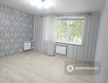 4-комнатная квартира, этаж 2 из 5, 132 м²