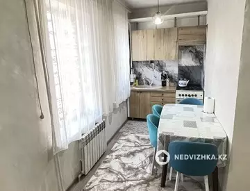 1-комнатная квартира, этаж 3 из 3, 32 м²