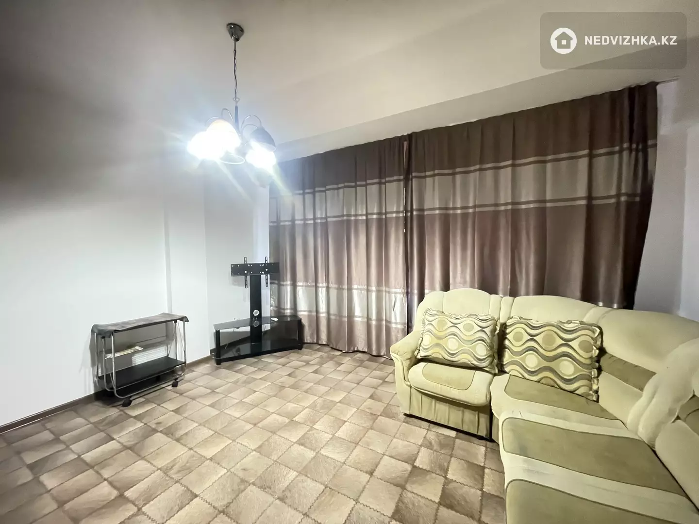 61.7 м², 1-комнатная квартира, этаж 1 из 9, 62 м², изображение - 1