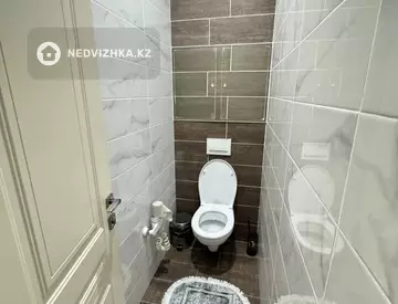 4-комнатная квартира, этаж 2 из 7, 198 м²